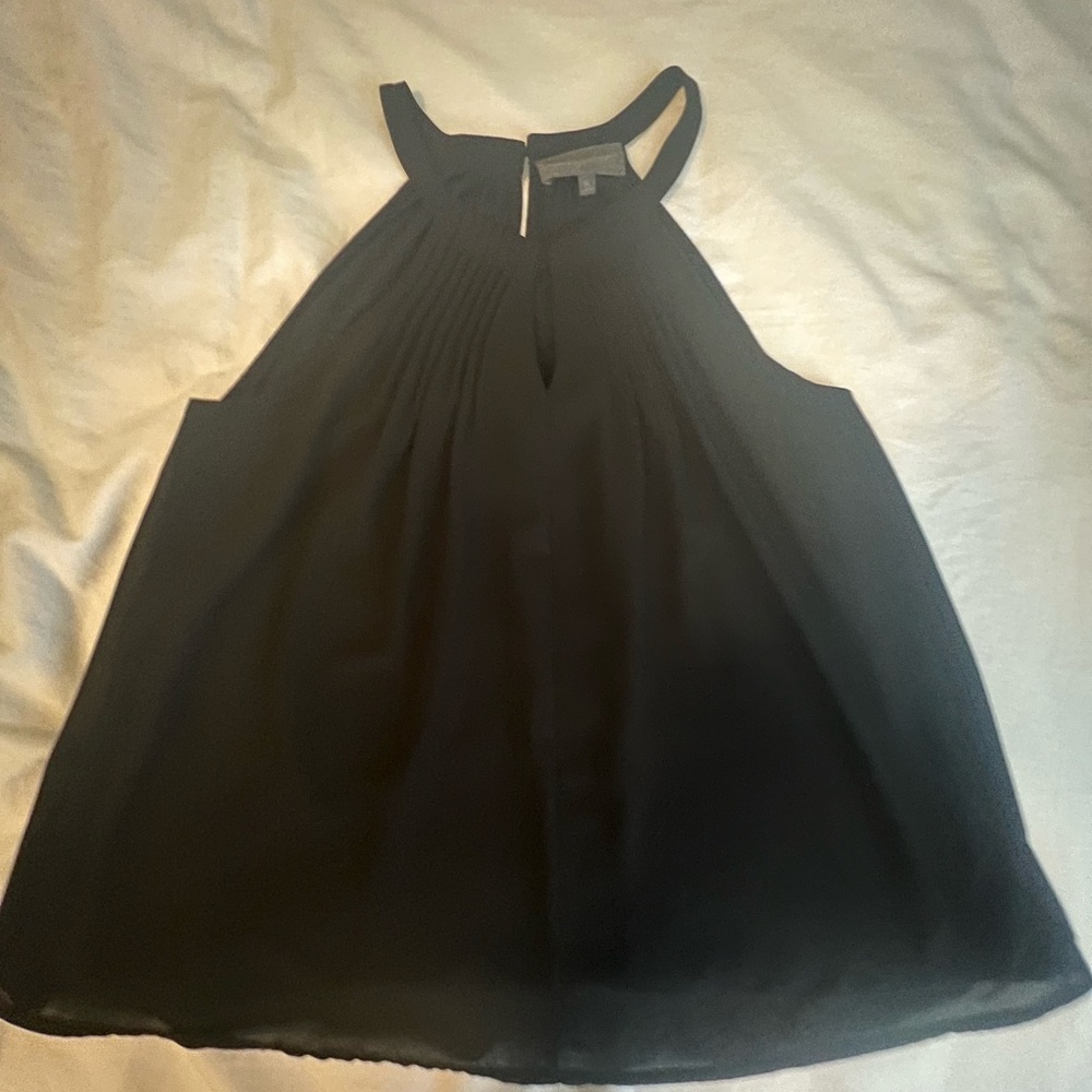 Black split neck halter with key hole